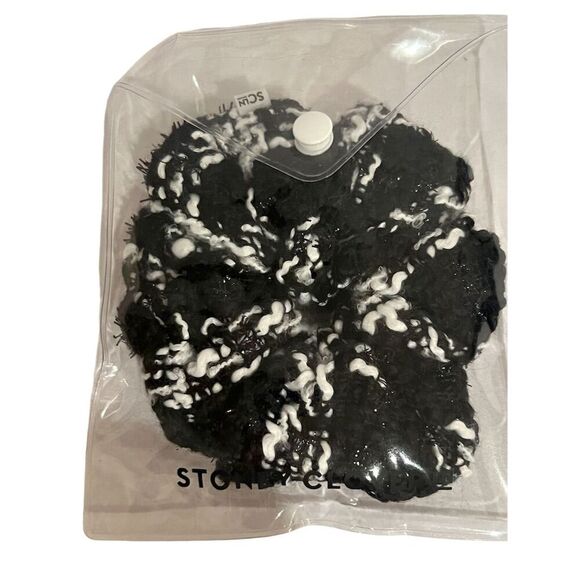 Stoney Clover Lane Jumbo Scrunchie Noir Tweed Hair Accessory NWT - Picture 1 of 3